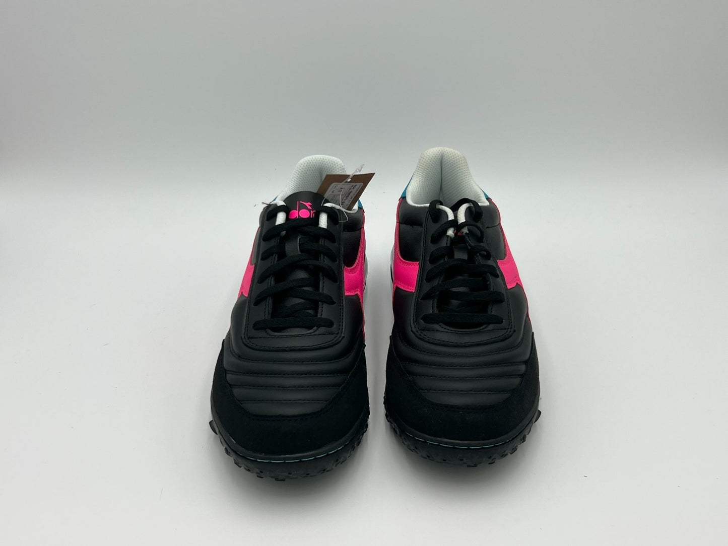 Diadora Calcetto GR LT TF Soccer Shoes Men’s Size 11 Black/Pink/Blue D0730