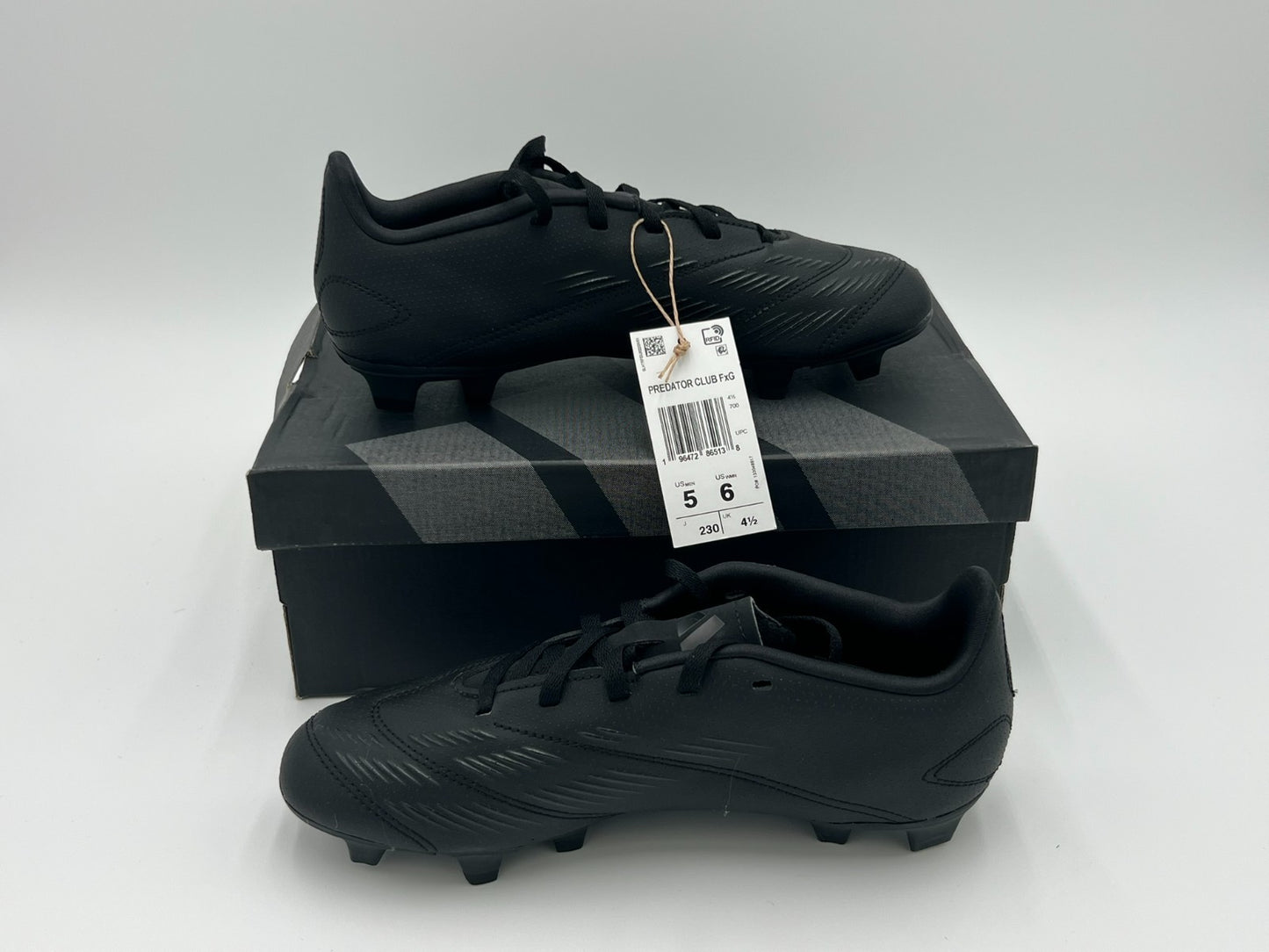 Adidas Predator Club FxG Soccer Cleats Men’s Size 5/Women’s Size 6 Black IG7759