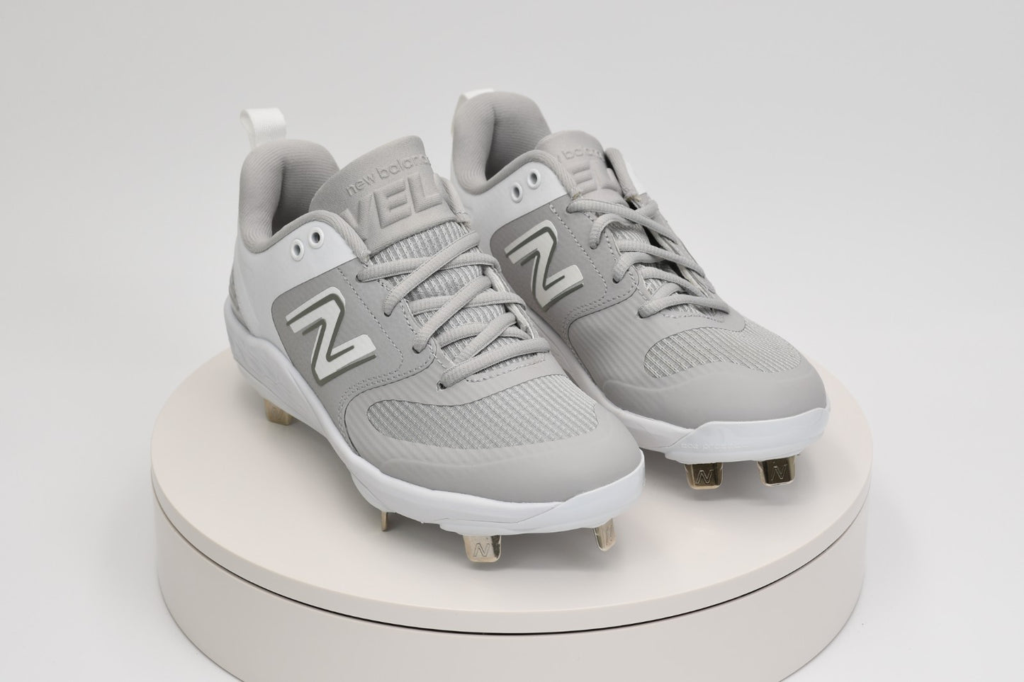 New Balance Women's Fresh Foam X Velo v3 Metal Softball Cleats SMVELOG3
