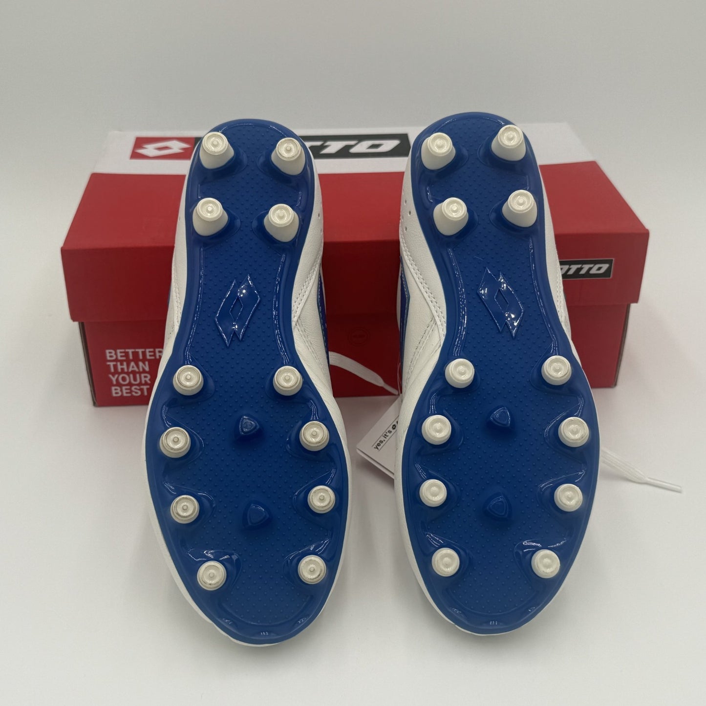 LOTTO ' STADIO 200 III FG ' WHITE/PACIFIC BLUE ' UNISEX SIZE 6.5 ' SOCCER CLEATS