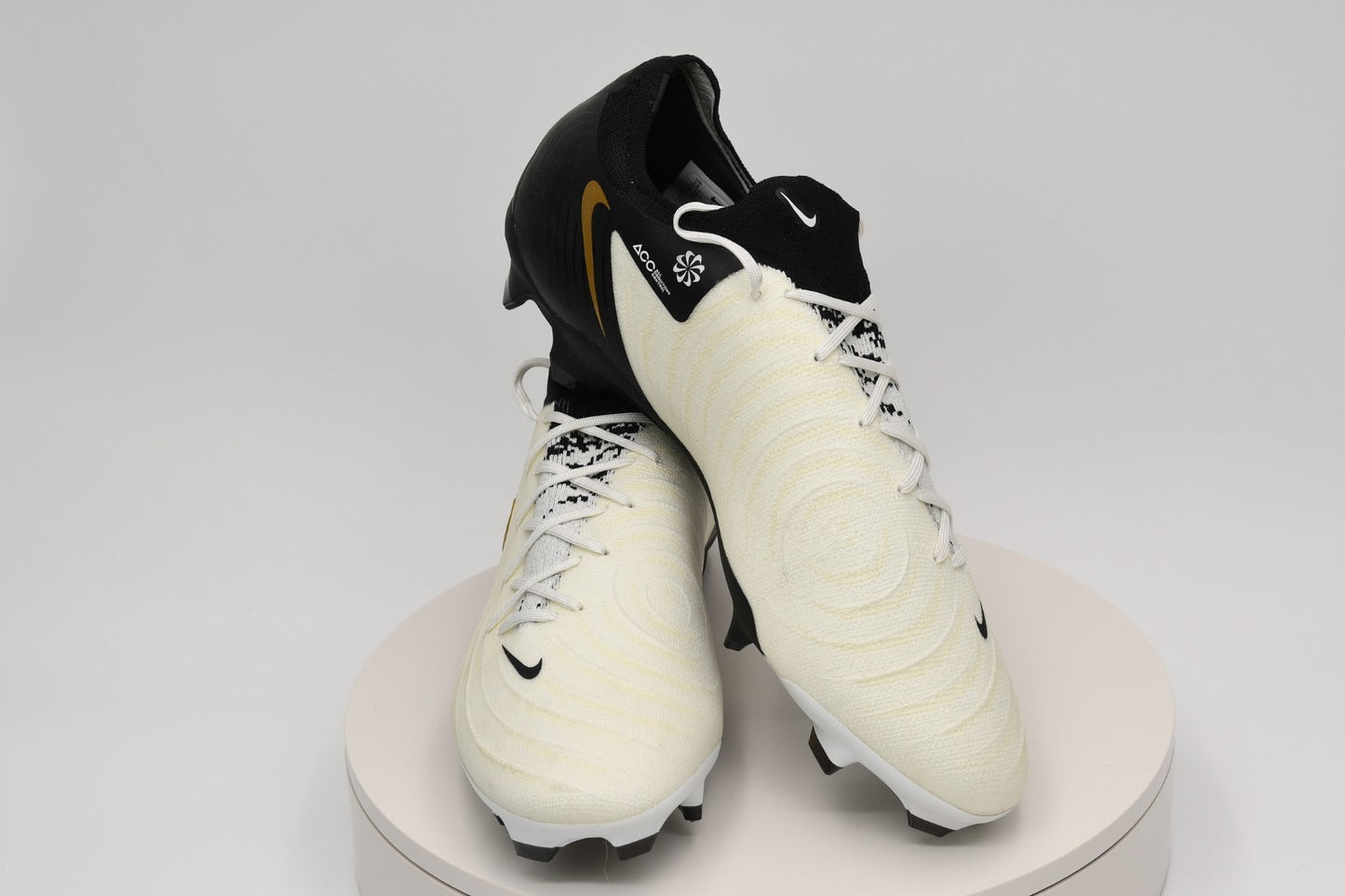 Nike Phantom GX II Pro FG Soccer Cleats US M Size 13 FJ2563-100