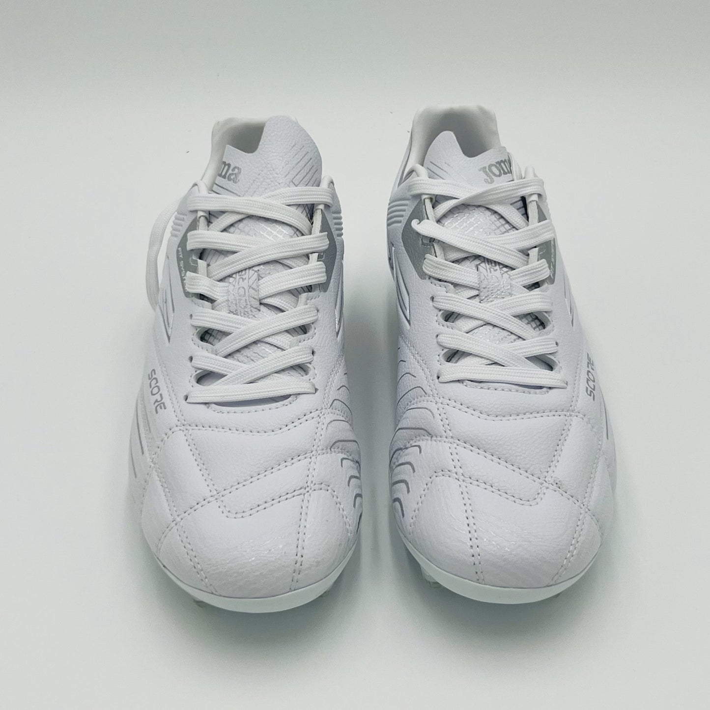 Score 2302 White Firm Ground Soccer Cleats Men’s Size 7.5 White SCOW2302FG