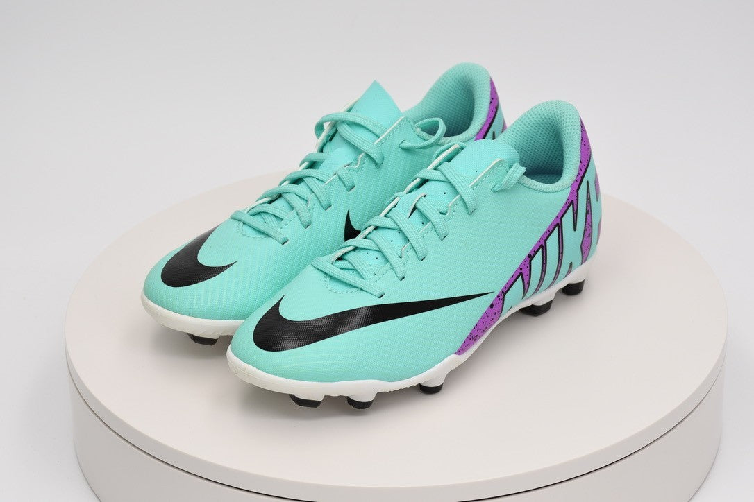 Nike Jr. Vapor 15 Club FG/MG Soccer Cleats Kids Size 1Y DJ5958-300