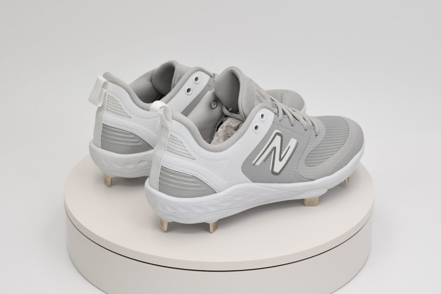 New Balance Women's Fresh Foam X Velo v3 Metal Softball Cleats SMVELOG3