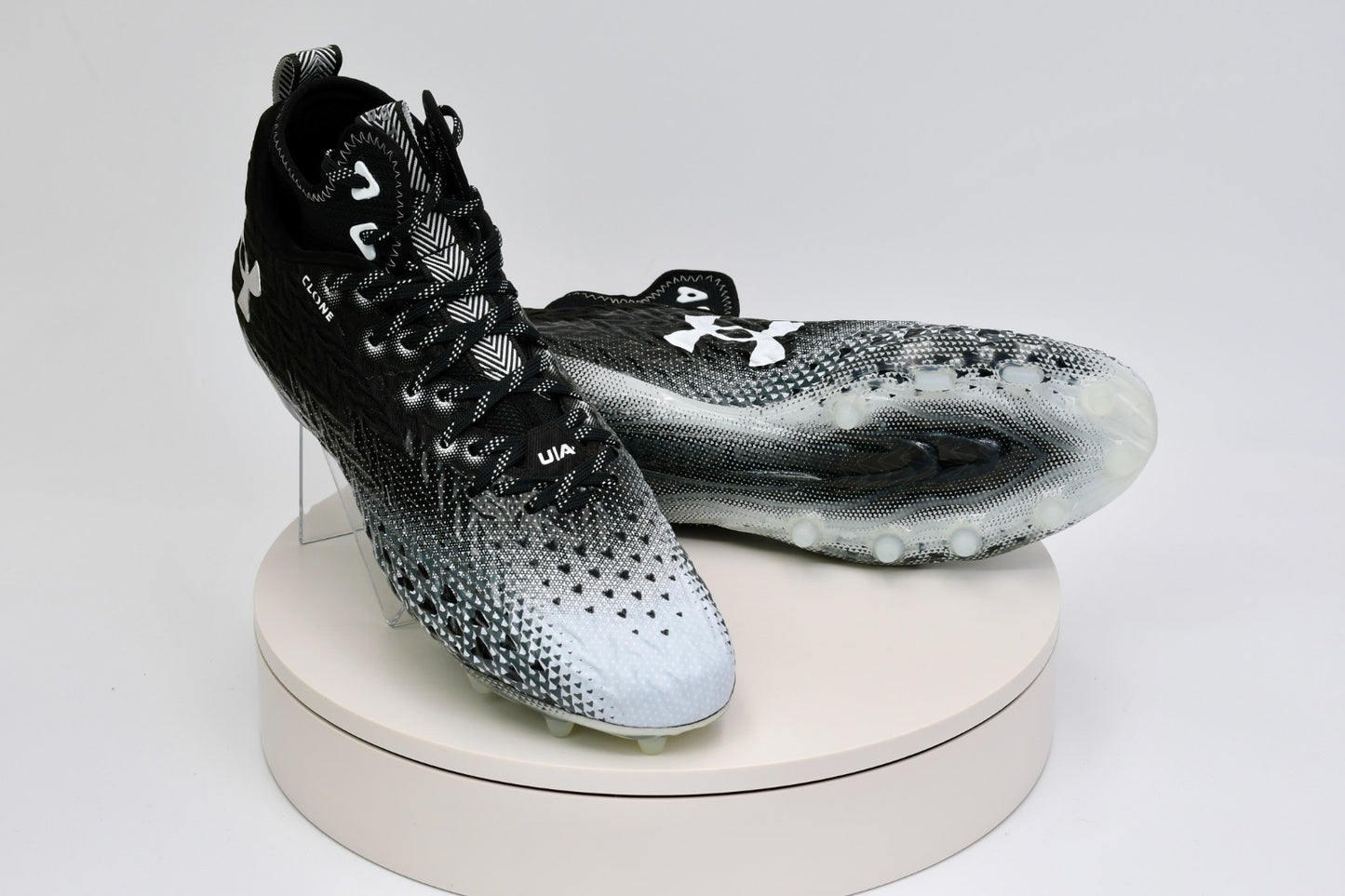 Under Armour UA Spotlight Clone 3.0 MC Men’s Football Cleats Sz 11.5 3026334-004